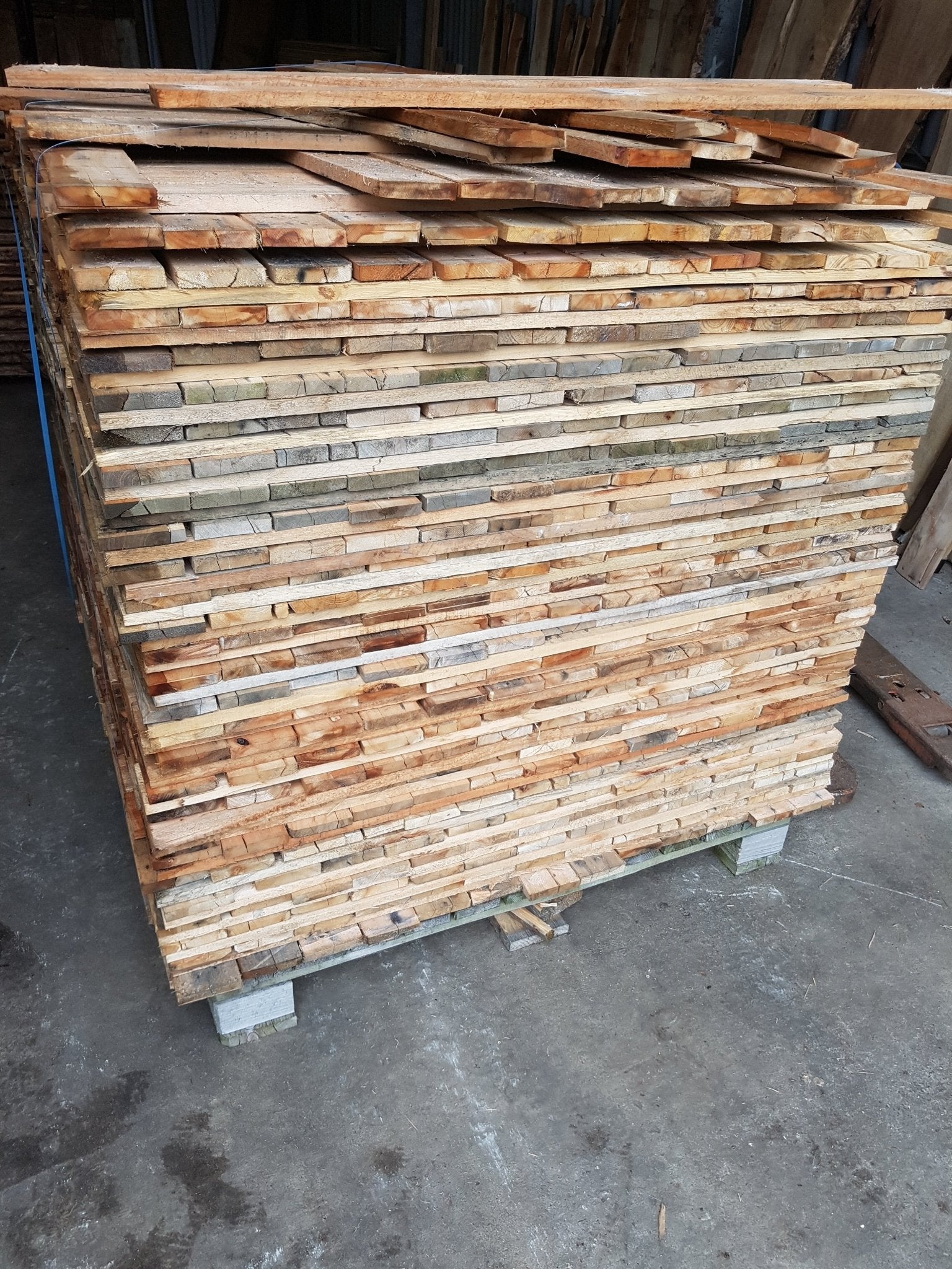 Paquet d’échantillons de planches de bois de palettes du Brésil